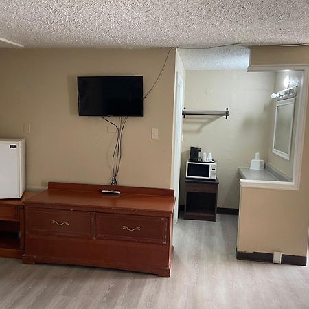 Safari Motel Нефи Екстериор снимка